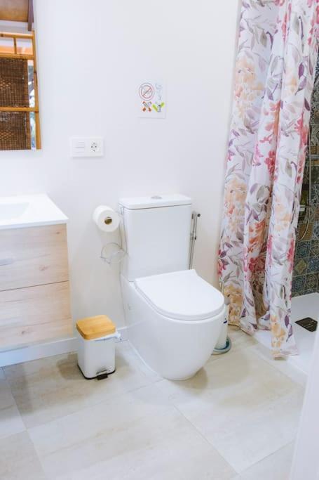 Casita Gopal Villa อิคอดเดลอสวินอส ภายนอก รูปภาพ